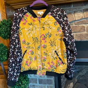 Umgee floral bomber jacket  size L